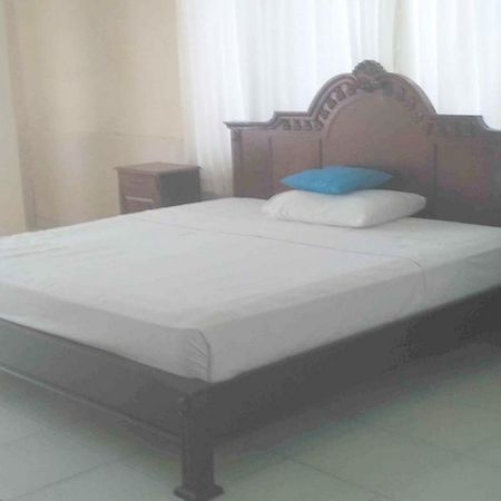 Oyo 2334 Melka Excelsior Hotel Singaraja Dış mekan fotoğraf