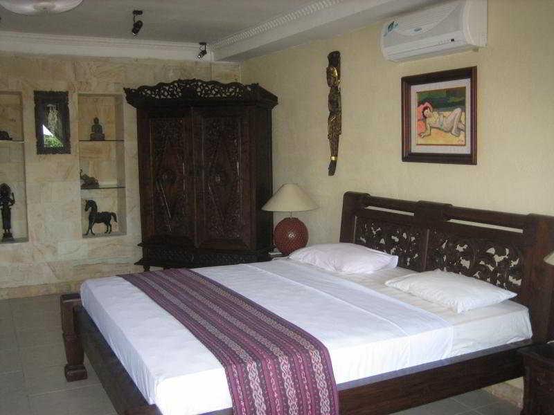 Oyo 2334 Melka Excelsior Hotel Singaraja Dış mekan fotoğraf