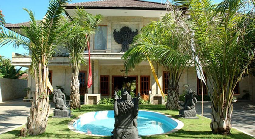 Oyo 2334 Melka Excelsior Hotel Singaraja Dış mekan fotoğraf