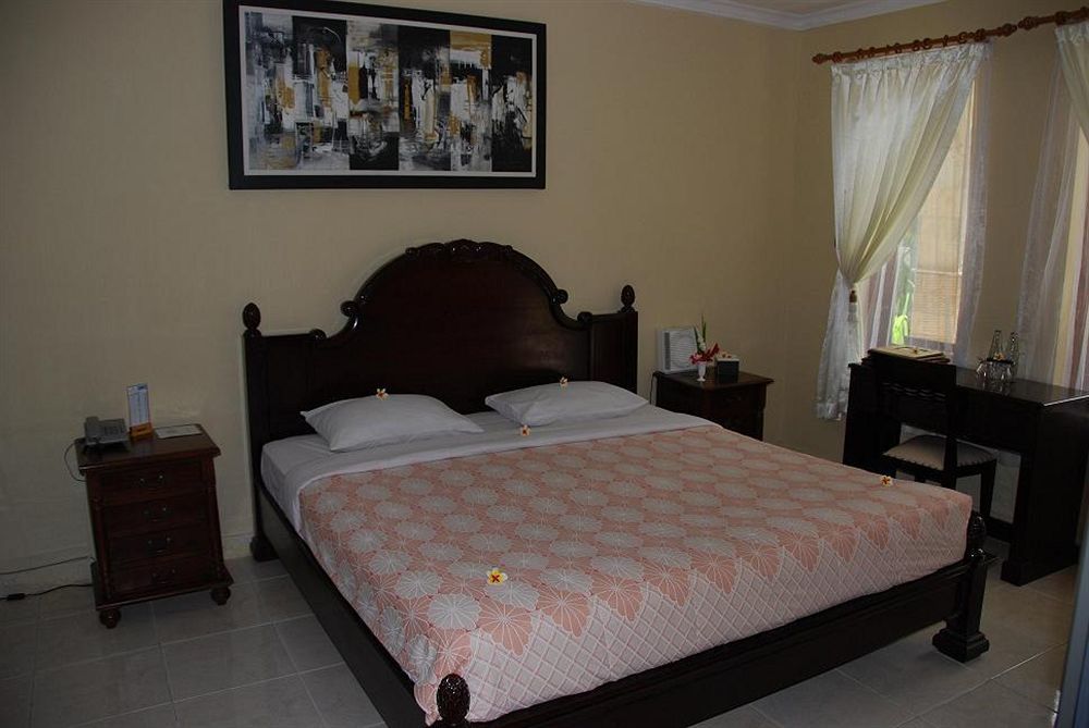 Oyo 2334 Melka Excelsior Hotel Singaraja Dış mekan fotoğraf