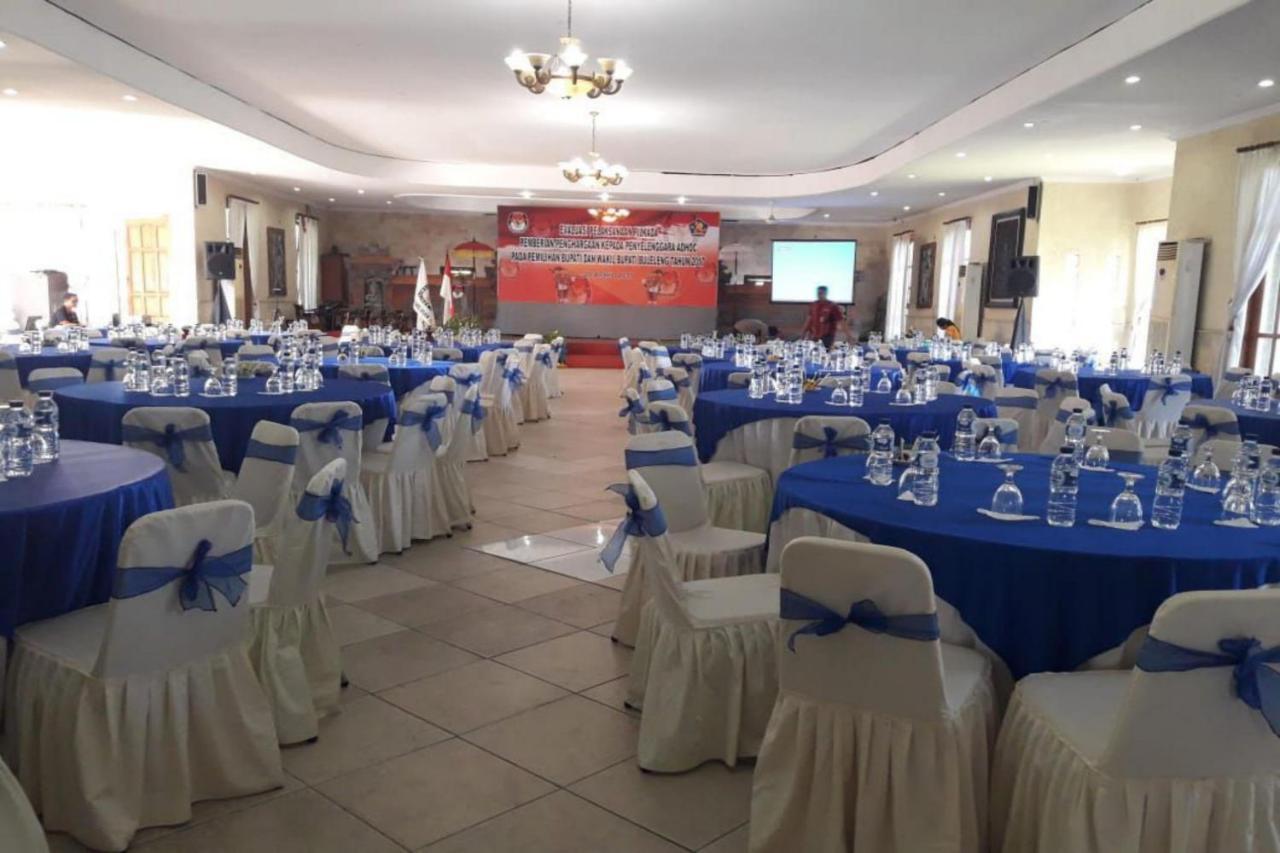 Oyo 2334 Melka Excelsior Hotel Singaraja Dış mekan fotoğraf