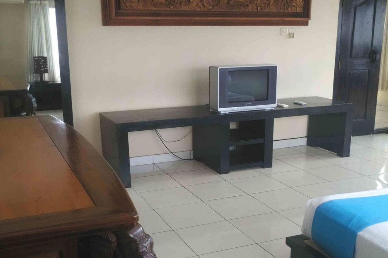 Oyo 2334 Melka Excelsior Hotel Singaraja Dış mekan fotoğraf