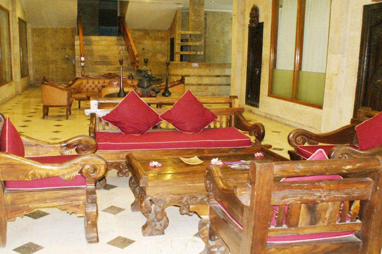 Oyo 2334 Melka Excelsior Hotel Singaraja Dış mekan fotoğraf