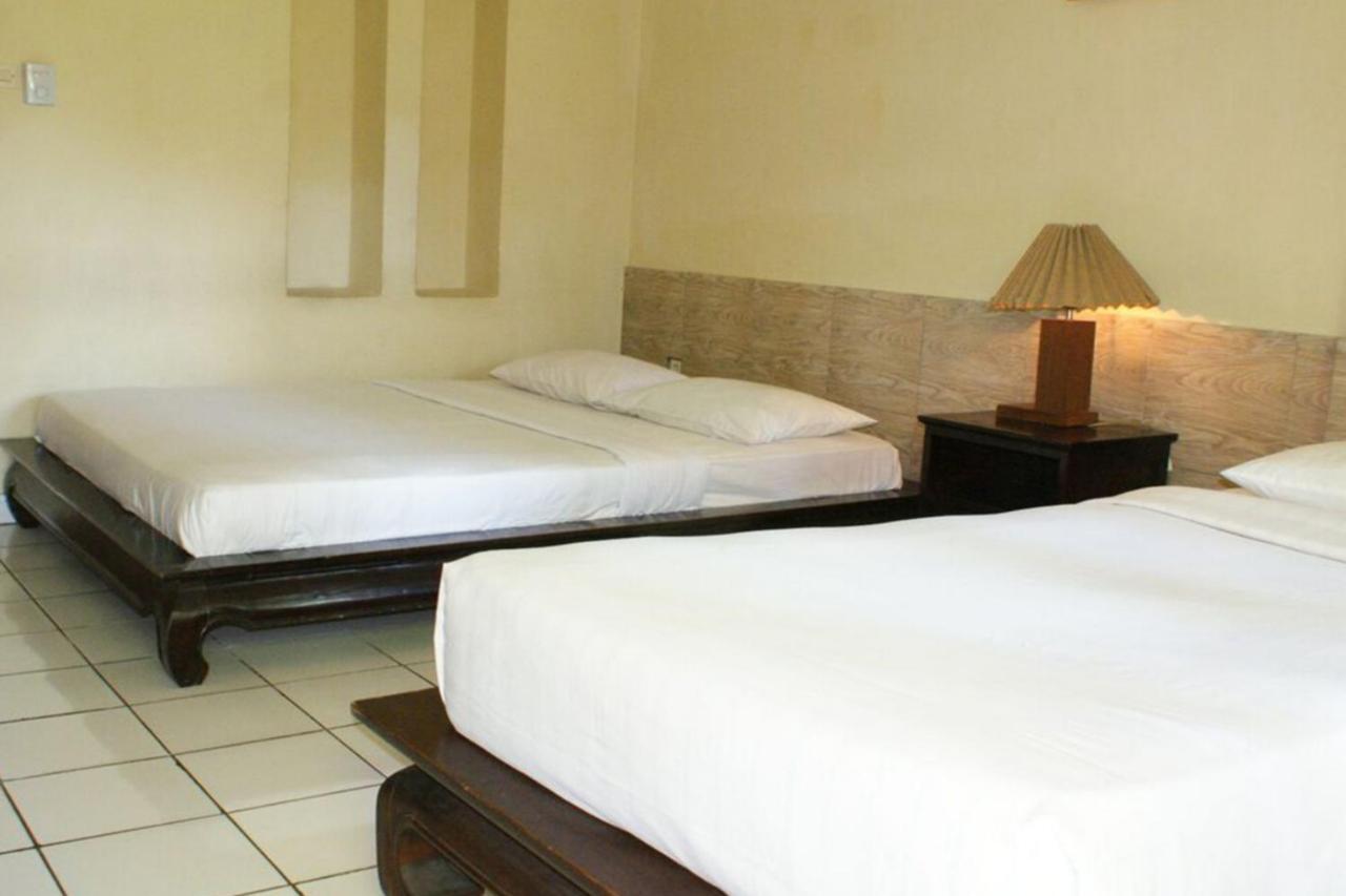 Oyo 2334 Melka Excelsior Hotel Singaraja Dış mekan fotoğraf
